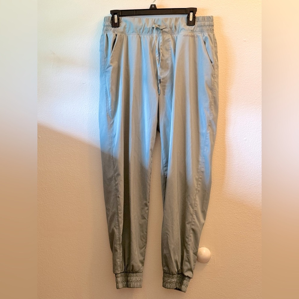 Eddie Bauer olive green jogger pants, size large